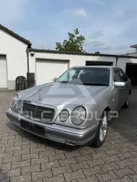1999 Mercedes Benz E 300