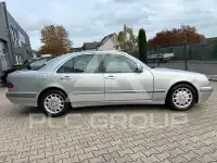 1999 Mercedes Benz E 200