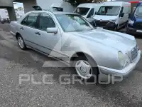 1999 Mercedes Benz E 200