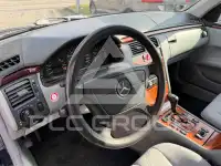1999 Mercedes Benz E 200