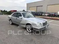 1999 Mercedes Benz E 200