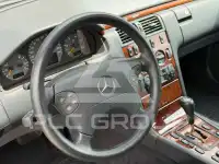 1999 Mercedes Benz E 220