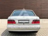 1999 Mercedes Benz E 220