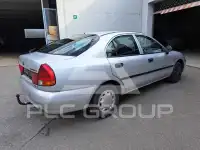 2000 Mitsubishi Carisma