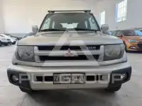 2000 Mitsubishi PAJARO