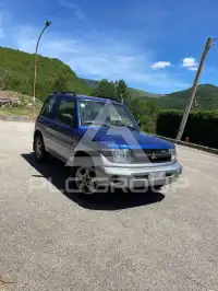 2000 Mitsubishi PAJARO