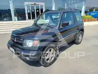 2000 Mitsubishi PAJARO