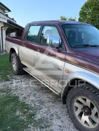 2000 Mitsubishi L200