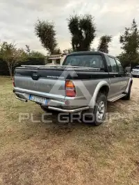 2000 Mitsubishi L200