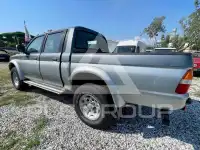 2000 Mitsubishi L200