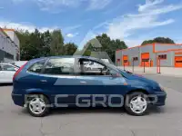 2000 Nissan ALMERA