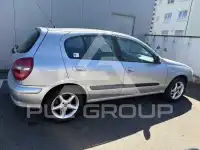 2000 Nissan ALMERA