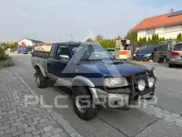 2000 Nissan Navara