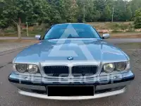 2000 BMW 740