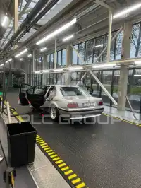 2000 BMW 740