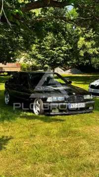 2000 BMW 323