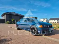 2000 BMW 323