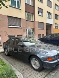 2000 BMW 523