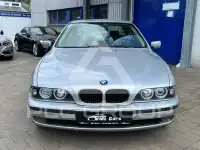 2000 BMW 523