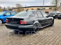 2000 BMW 523