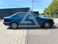 2000 BMW 523