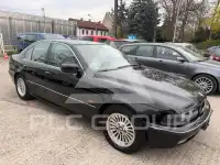 2000 BMW 523