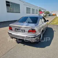 2000 BMW 523