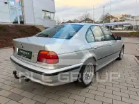 2000 BMW 523
