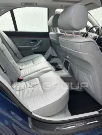 2000 BMW 523