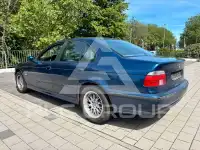 2000 BMW 523