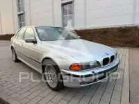 2000 BMW 523