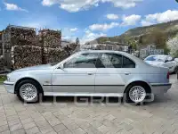 2000 BMW 523