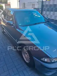 2000 BMW 523