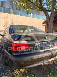 2000 BMW 525