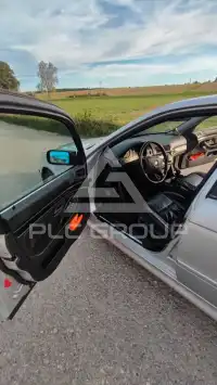 2000 BMW 525