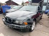 2000 BMW 525