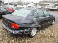 2000 BMW 528