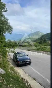2000 BMW 528