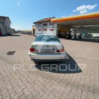 2000 BMW 330