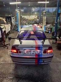 2000 BMW 330