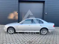 2000 BMW 540