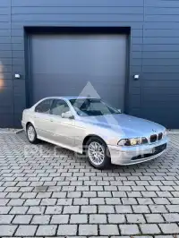 2000 BMW 540
