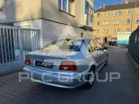 2000 BMW 520