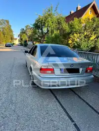 2000 BMW 520