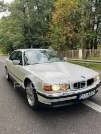 2000 BMW 735