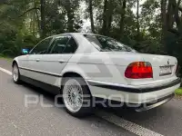 2000 BMW 735