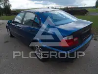 2000 BMW 318