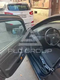 2000 BMW 318