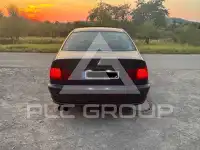 2000 BMW 318