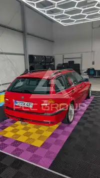 2000 BMW 318